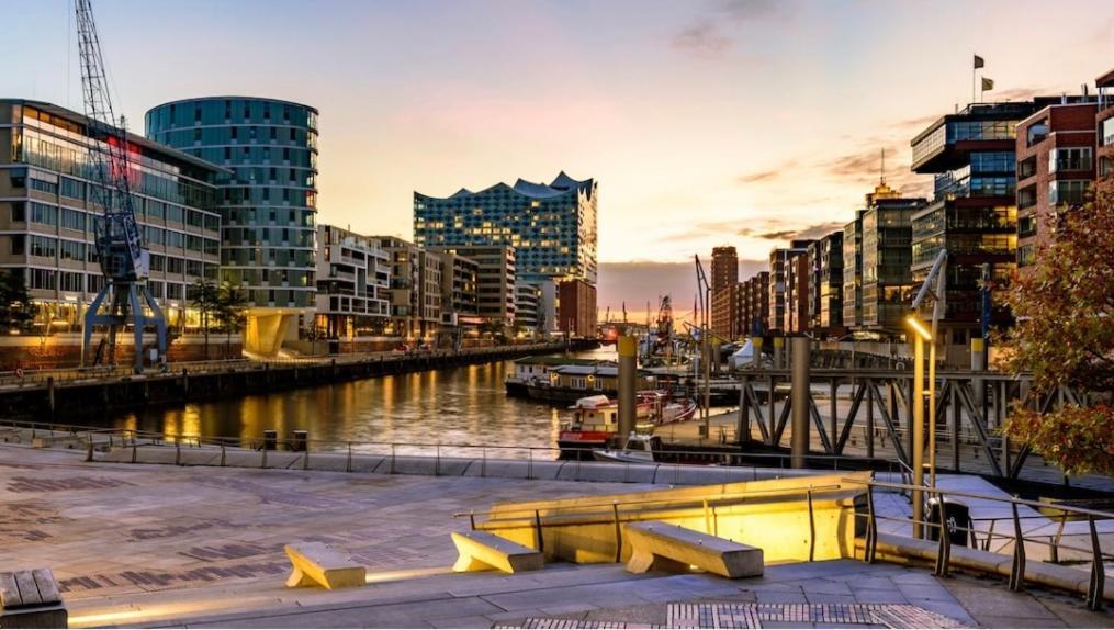 2 Etagen Luxusappartmen Mit Wasserblick Hamburg